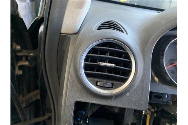 Recambio de rejilla entrada de aire para opel antara 2.2 selective referencia OEM IAM 96661705 96872501 