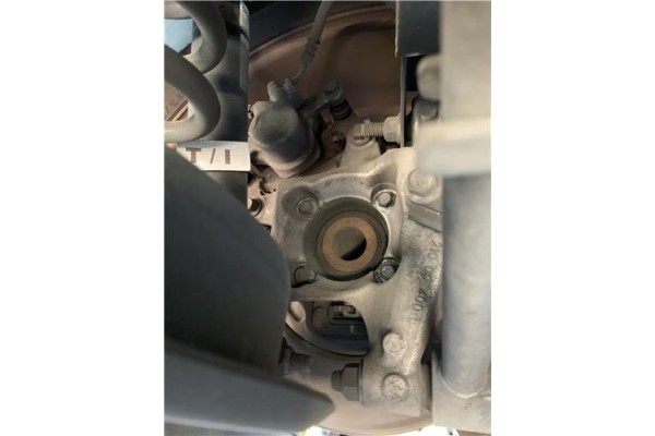 Recambio de mangueta trasero izquierda para opel antara 2.2 selective referencia OEM IAM 23337211 20820956 