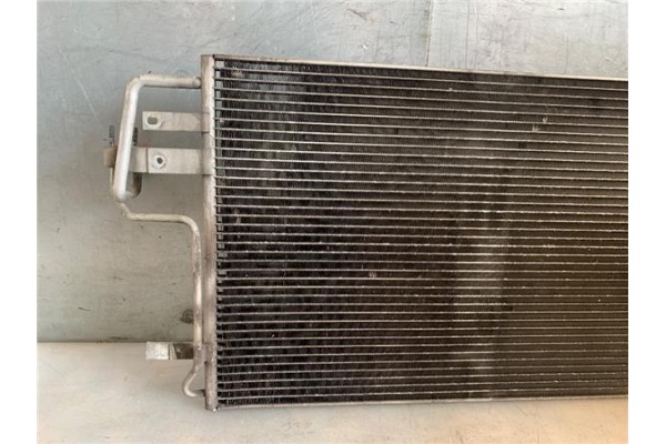 Recambio de radiador aire acondicionado para hyundai tucson (jm) 2.0 referencia OEM IAM 976062E000  