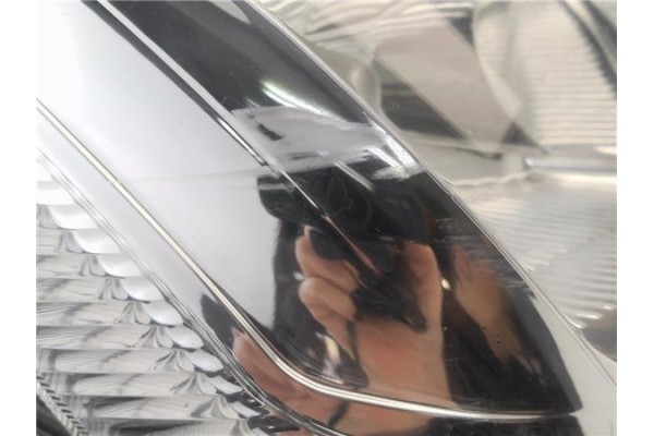 Recambio de faro delantero dcho para citroen c2 1.1 referencia OEM IAM 20A413R  
