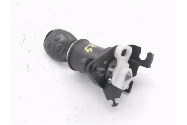 Recambio de bombin porton trasero para ford fusion (cbk) 1.4 referencia OEM IAM 2S6113386AC  