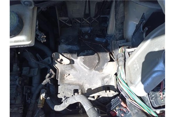 Recambio de soporte bateria para citroen c4 berlina 1.6 collection referencia OEM IAM   