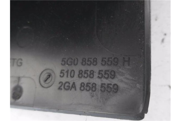 Recambio de embellecedor columna direccion para volkswagen golf vii berlina (bq1/be2) 1.6 sport referencia OEM IAM 5G0858559H  