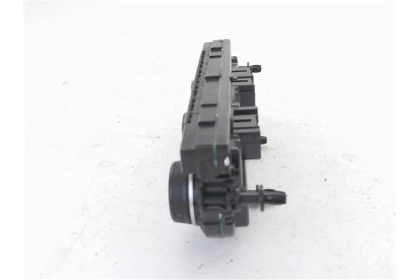 Recambio de mandos climatizador para volkswagen golf vii berlina (bq1/be2) 1.6 sport referencia OEM IAM 5G0907044FP 5HB01267070 