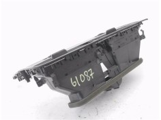 Recambio de rejilla entrada de aire para volkswagen golf vii berlina (bq1/be2) 1.6 sport referencia OEM IAM 5G1819743F 5G1819728