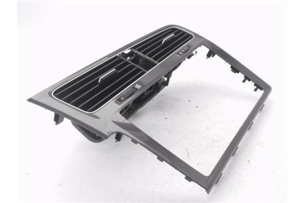 Recambio de rejilla entrada de aire para volkswagen golf vii berlina (bq1/be2) 1.6 sport referencia OEM IAM 5G1819743F 5G1819728