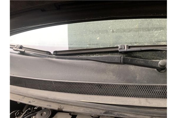 Recambio de brazo limpiaparabrisas delantero derecho para ford focus ii (da_) 2.0 tdci referencia OEM IAM 1731536  