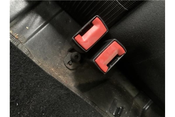 Recambio de anclaje cinturon trasero derecho para ford focus ii (da_) 2.0 tdci referencia OEM IAM 1790511  