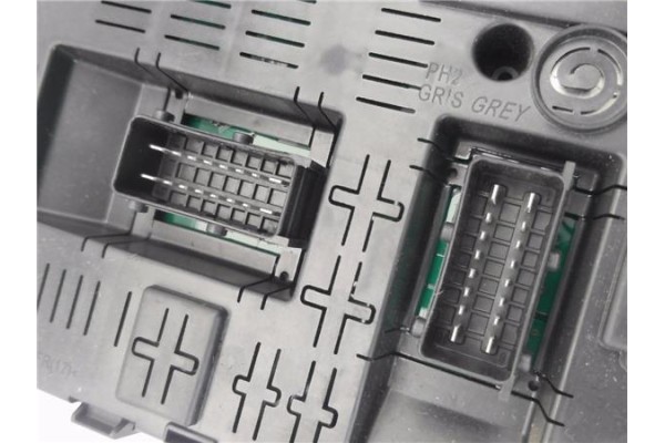 Recambio de bsi para peugeot 308 1.6 confort referencia OEM IAM 9664059180 281201948D 