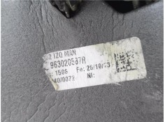 Recambio de retrovisor izquierdo para dacia sandero ii 1.2 ambiance referencia OEM IAM 963020587R E9036965 