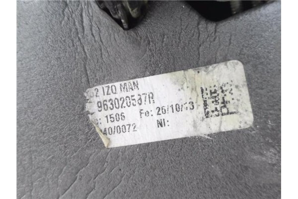 Recambio de retrovisor izquierdo para dacia sandero ii 1.2 ambiance referencia OEM IAM 963020587R E9036965 