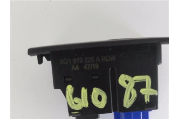 Recambio de interruptor luces emergencia para volkswagen golf vii berlina (bq1/be2) 1.6 sport referencia OEM IAM 5G1919225A  