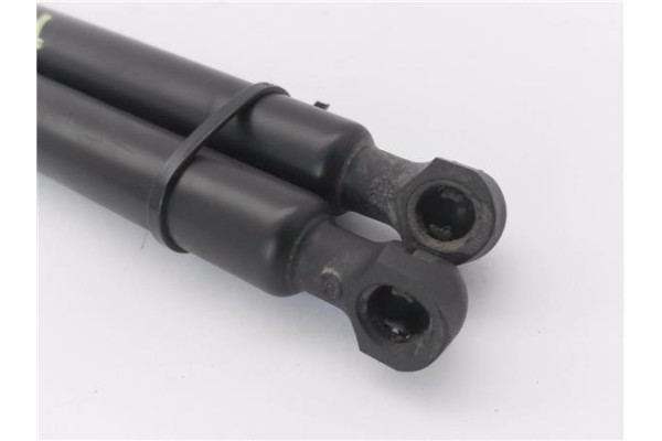 Recambio de amortiguador porton para dacia sandero ii 1.2 ambiance referencia OEM IAM 904529943R 7000210536A0 