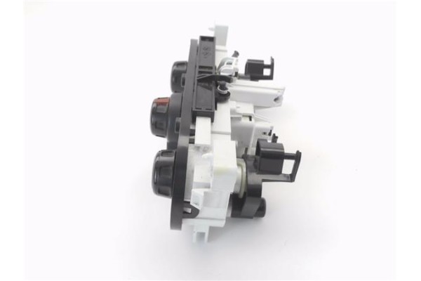 Recambio de mandos calefaccion / a.a. para dacia sandero ii 1.2 ambiance referencia OEM IAM 5P3741700  