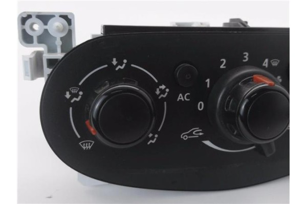 Recambio de mandos calefaccion / a.a. para dacia sandero ii 1.2 ambiance referencia OEM IAM 5P3741700  