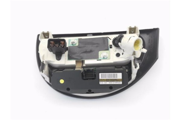 Recambio de mandos calefaccion / a.a. para ford ka (ccq) 1.3 i referencia OEM IAM 97KP19A522BD  