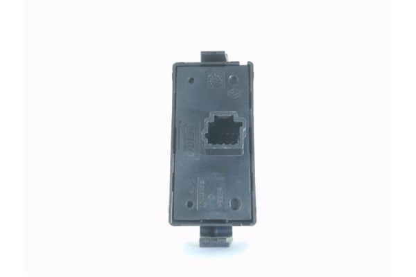 Recambio de interruptor luces emergencia para dacia sandero ii 1.2 ambiance referencia OEM IAM E3160101  