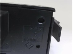 Recambio de interruptor luces emergencia para dacia sandero ii 1.2 ambiance referencia OEM IAM E3160101  