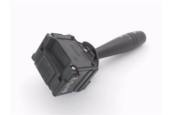 Recambio de mando limpiaparabrisas para dacia sandero ii 1.2 ambiance referencia OEM IAM E10670224  