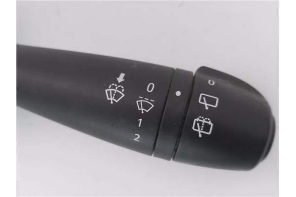 Recambio de mando limpiaparabrisas para dacia sandero ii 1.2 ambiance referencia OEM IAM E10670224  