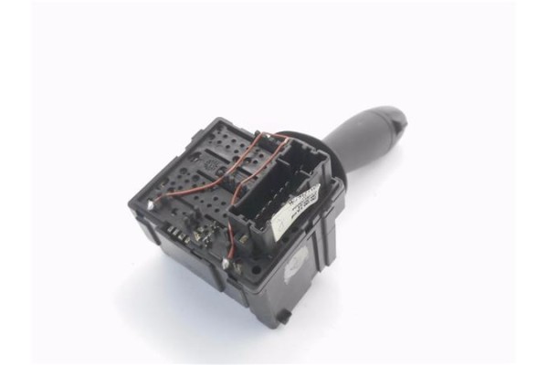 Recambio de mando limpiaparabrisas para dacia sandero ii 1.2 ambiance referencia OEM IAM E10670224  