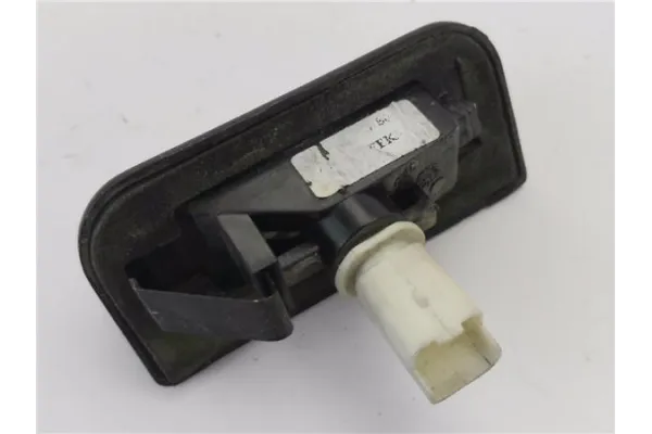 Recambio de piloto matricula trasero izquierdo para peugeot expert furgón 2.0 furgón l1h1 referencia OEM IAM 6340000000000 46738