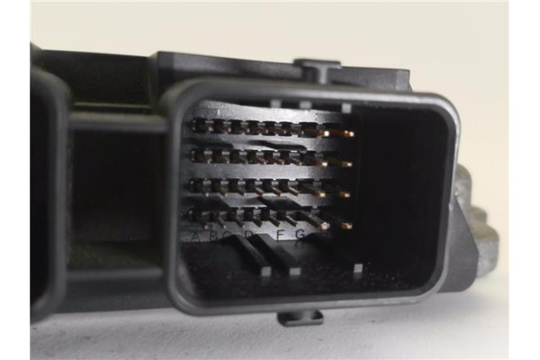 Recambio de centralita para peugeot 308 1.6 confort referencia OEM IAM 9664843780 281013872 