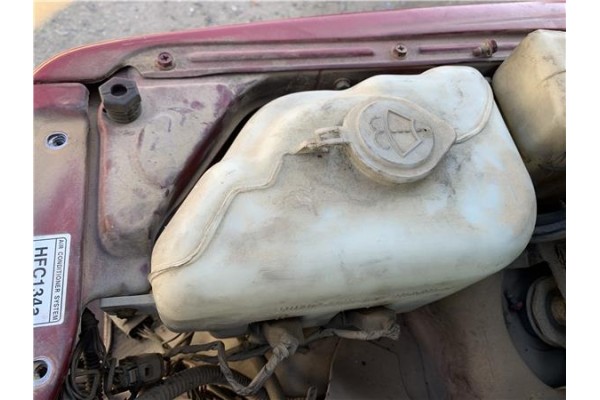 Recambio de deposito limpiaparabrisas para suzuki vitara (se/sf/et) 1.6 i 16v (et, ta02) referencia OEM IAM 3845061A00  