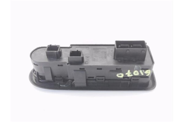 Recambio de mando elevalunas delantero izquierdo para peugeot 308 1.6 confort referencia OEM IAM 96644917XT  