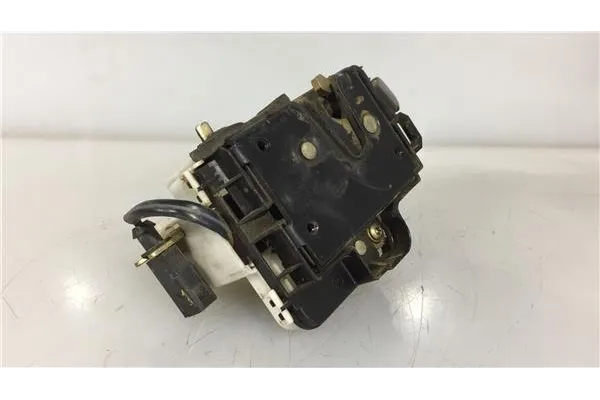 Recambio de cierre electromagnetico trasero derecho para seat cordoba fastback (6k2) 1.6 referencia OEM IAM 6K4839016G  