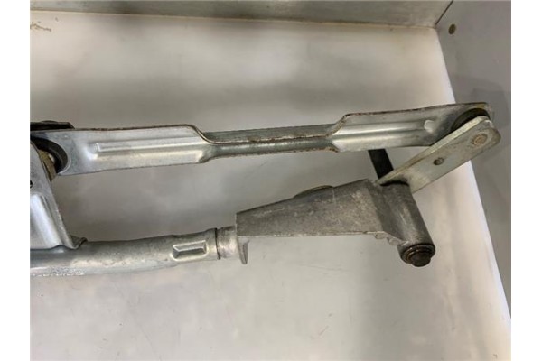 Recambio de motor limpiaparabrisas delantero para volvo v70 familiar 2.4 d5 referencia OEM IAM 09151848 404775 