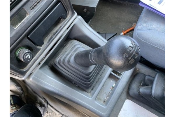 Recambio de pomo palanca cambio para suzuki vitara (se/sf/et) 1.6 i 16v (et, ta02) referencia OEM IAM 2811385C00  