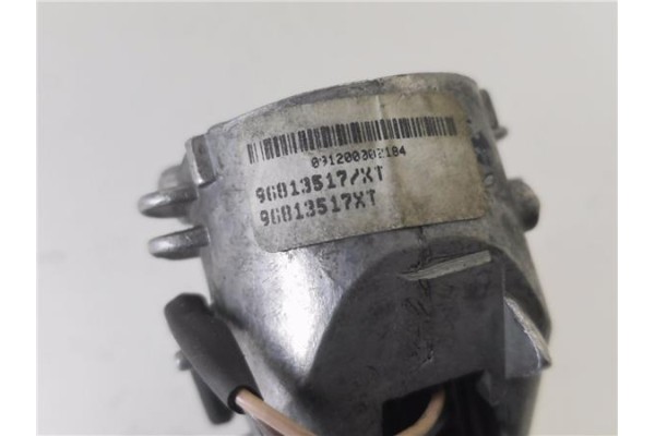 Recambio de retrovisor interior para peugeot 308 1.6 confort referencia OEM IAM 96813517XT E11026173 