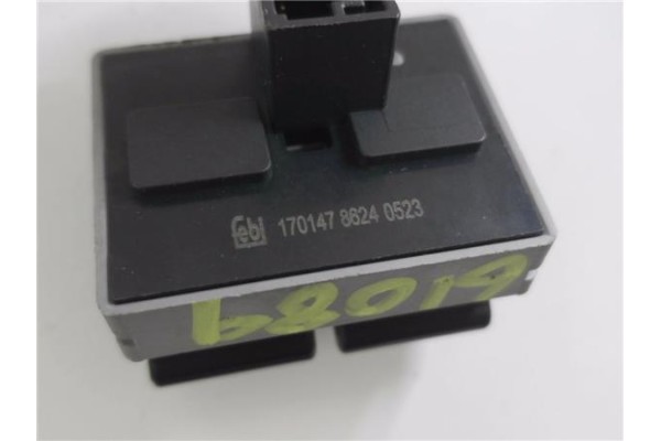 Recambio de mando elevalunas delantero izquierdo para volkswagen polo iv (9n1) 1.4 tdi referencia OEM IAM 170147  