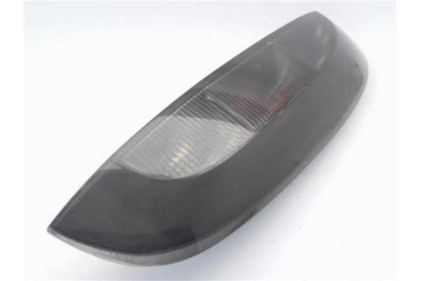 Recambio de piloto trasero derecho para opel corsa c 1.3 cdti referencia OEM IAM 89307501  