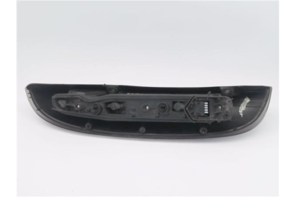 Recambio de piloto trasero derecho para opel corsa c 1.3 cdti referencia OEM IAM 89307501  