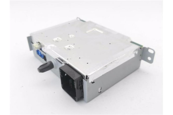 Recambio de navegador para peugeot 208 1.2 access referencia OEM IAM 9828992980 7503900265 