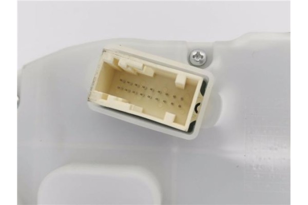 Recambio de cuadro completo para peugeot 208 1.2 access referencia OEM IAM 9825986180 769167080U 