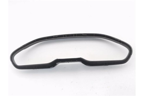 Recambio de embellecedor cuadro instrumentos para peugeot 208 1.2 access referencia OEM IAM 9673859177  