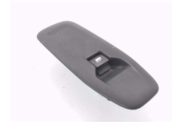 Recambio de mando elevalunas delantero derecho para peugeot 208 1.2 access referencia OEM IAM 96751118ZD  