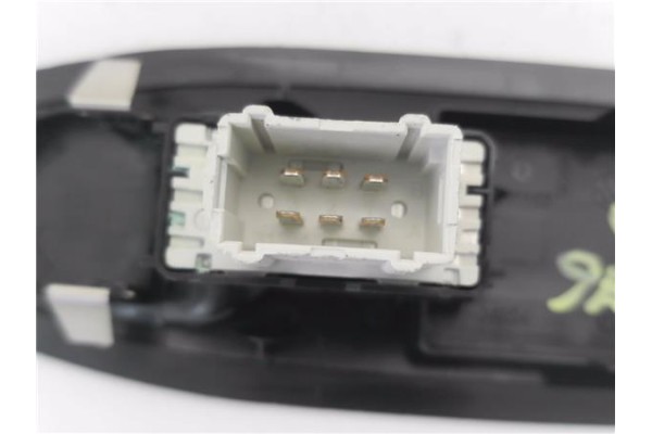 Recambio de mando elevalunas delantero derecho para peugeot 208 1.2 access referencia OEM IAM 96751118ZD  