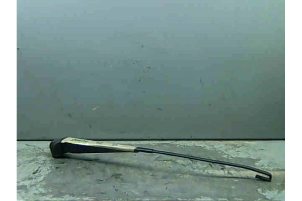 Recambio de brazo limpiaparabrisas trasero para citroen xsara berlina (1997) 1.9 td referencia OEM IAM   