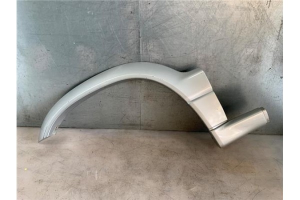 Recambio de moldura aleta delantero izquierda para suzuki grand vitara 3 puertas (sq/gt) 2.0 td dlx referencia OEM IAM 7765065DB