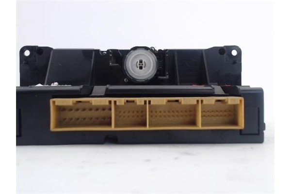 Recambio de mandos climatizador para audi tt coupe/roadster (8n3/8n9) referencia OEM IAM (8N0820043A) (5HB007994-01) 