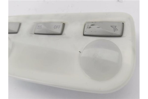 Recambio de luz trasero central techo para renault grand scénic iii (jz0/1_) 1.5 dci referencia OEM IAM 264300008R  