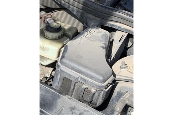Recambio de caja fusibles/rele para volvo v70 familiar 2.5 referencia OEM IAM 9162158 3515984 