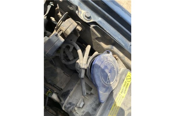 Recambio de deposito limpiaparabrisas para volvo v70 familiar 2.5 referencia OEM IAM 9190695  