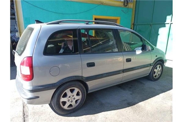opel zafira a del año 2000
