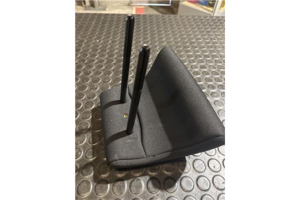 Recambio de reposacabezas asiento trasero central para peugeot 207 1.6 hdi referencia OEM IAM   