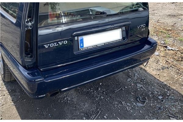 Recambio de refuerzo paragolpes trasero para volvo v70 familiar 2.5 referencia OEM IAM 9151553  